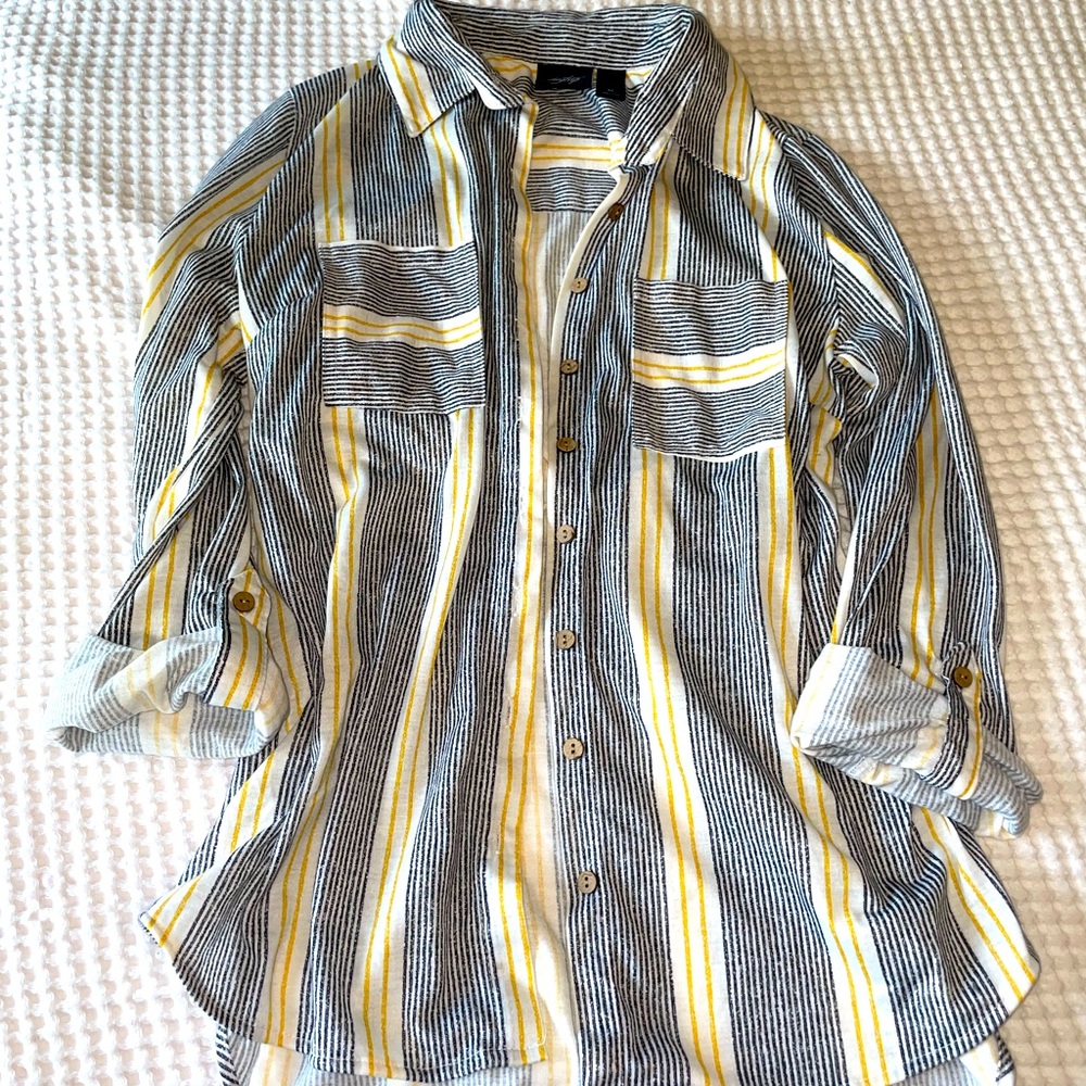 Daytrip Striped Button down